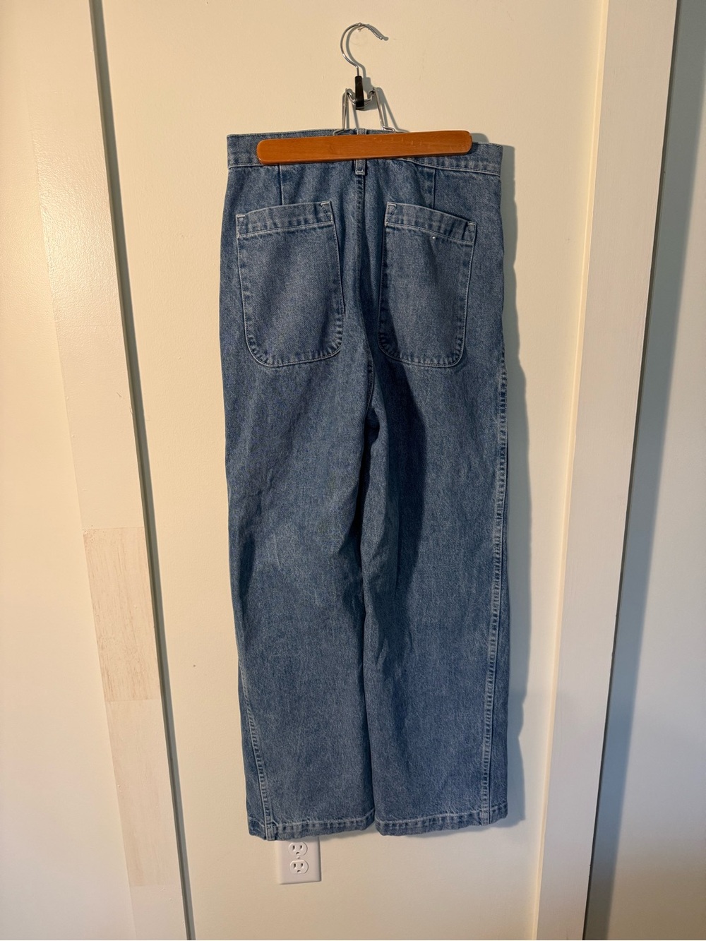 Classic High-Waist Straight Leg Jeans - Medium Blue - Picture 3 of 3